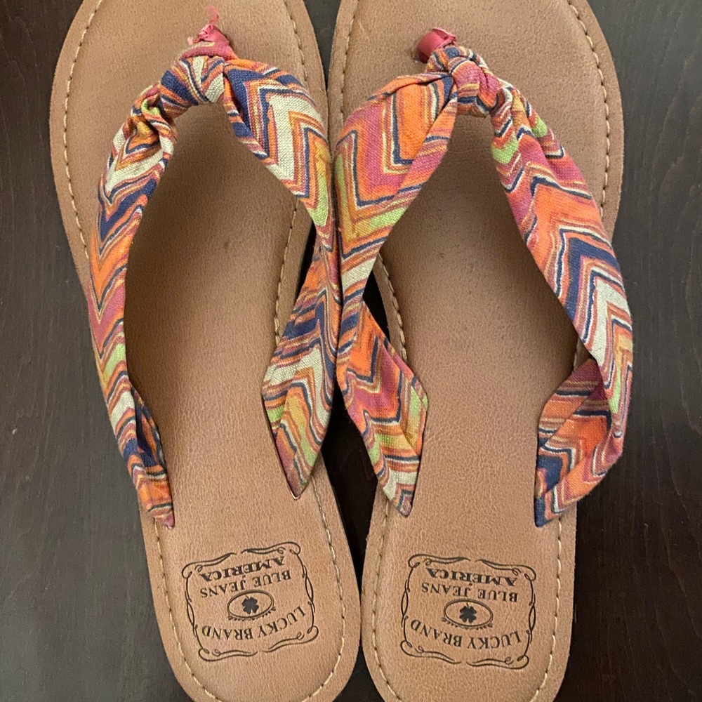 Lucky Brand flip flops